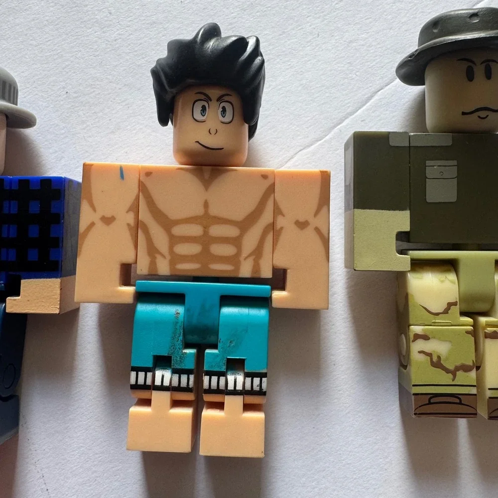 Roblox Action Figure Lot of 6 Mix and Match Mystery Box Series Characters Toy